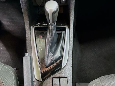 Used 2018 Toyota Corolla LE FWD image 23