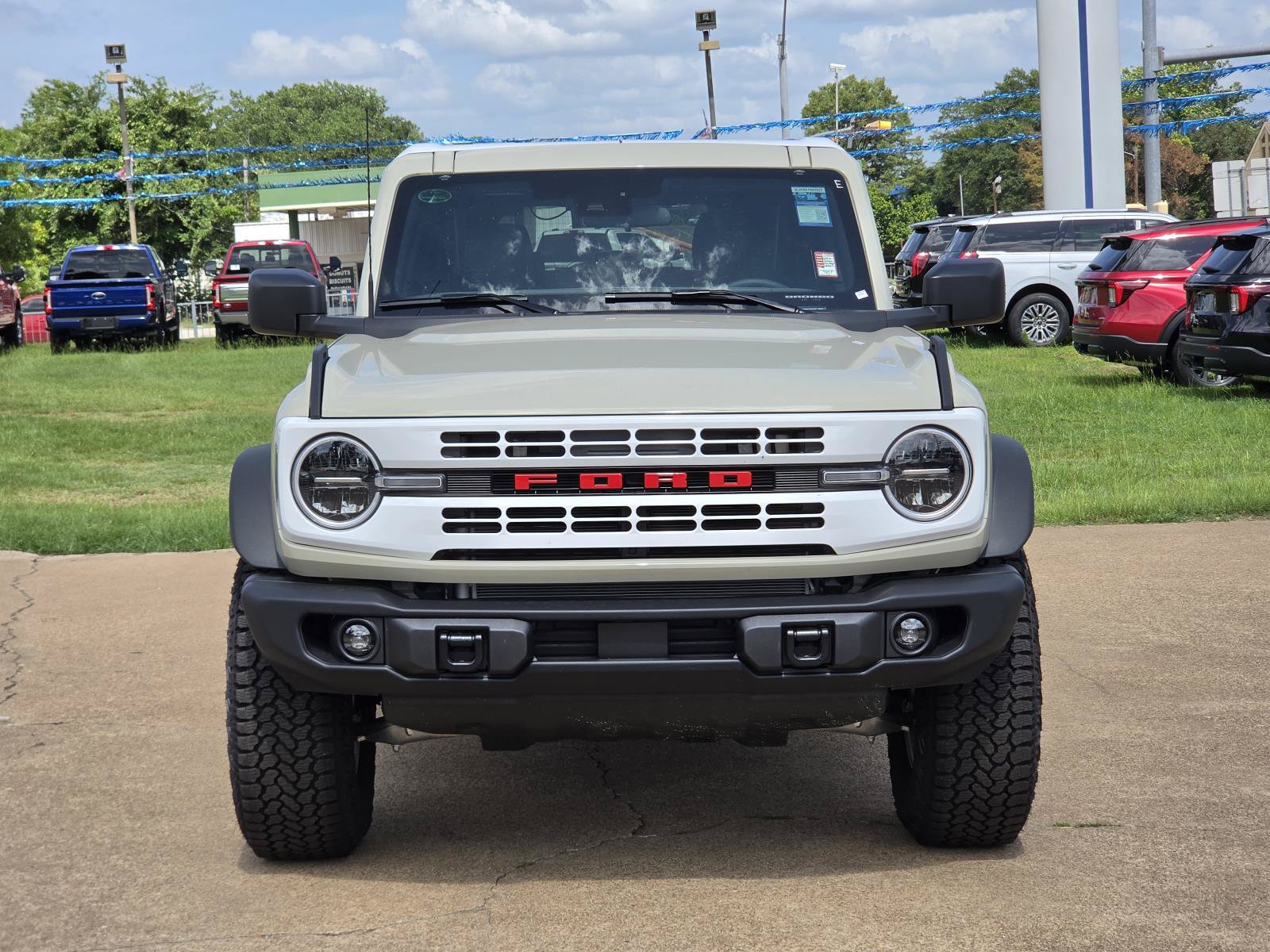 New 2026 Ford Bronco Heritage Edition AWD/4WD image 2