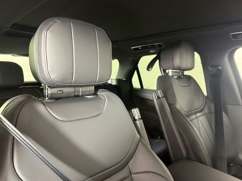 New 2026 Land Rover Range Rover Sport SE AWD/4WD image 31