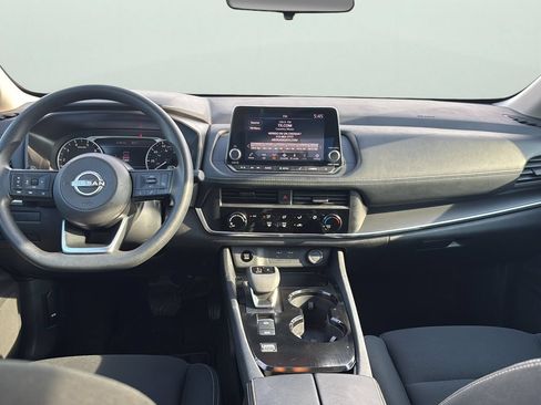 Used 2024 Nissan Rogue S FWD image 23
