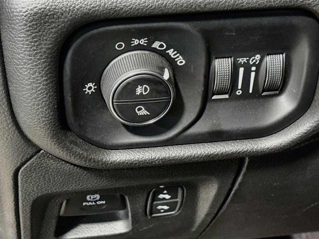 Used 2023 RAM 1500 Laramie RWD image 10
