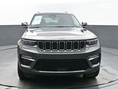 Used 2022 Jeep Grand Cherokee Limited image 8