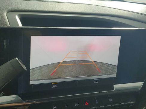 New 2026 Chevrolet Silverado 1500 LT image 17