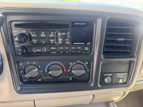 Used 2002 Chevrolet Silverado 2500 LS w/ Snow Plow Prep Pkg AWD/4WD image 20
