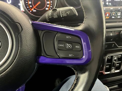 Used 2020 Jeep Wrangler Unlimited Sahara AWD/4WD image 19