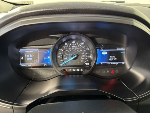 Used 2023 Ford Edge SE image 16