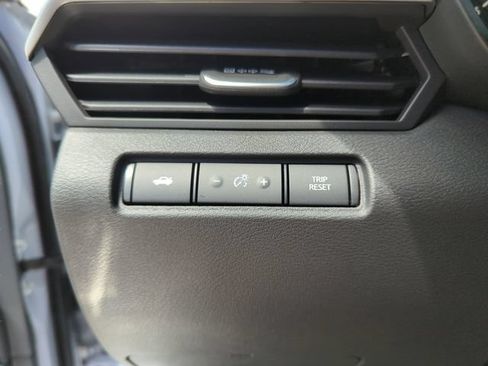 Used 2025 Nissan Altima 2.5 SR FWD image 30