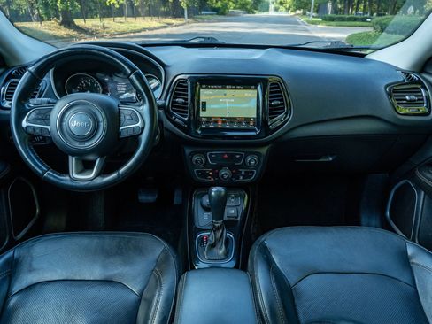Used 2018 Jeep Compass Limited w/ Navigation Group AWD/4WD image 18