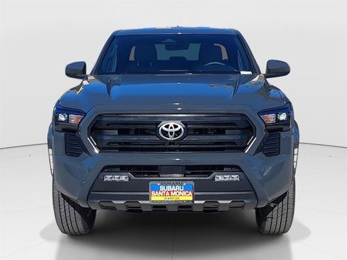 Used 2025 Toyota Tacoma SR5 image 2