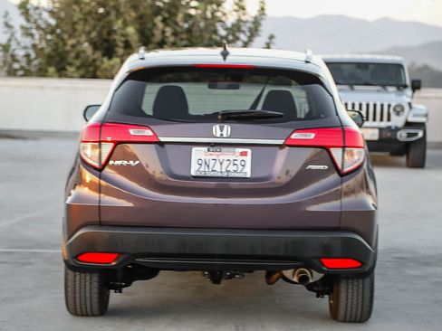 Used 2021 Honda HR-V EX image 6