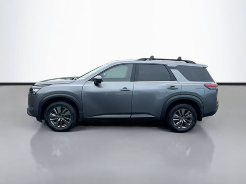 Used 2023 Nissan Pathfinder SV w/ SV Premium Package AWD/4WD image 4