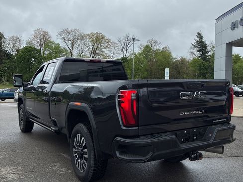 Used 2026 GMC Sierra 2500 Denali Ultimate w/ Max Trailering Package AWD/4WD image 5