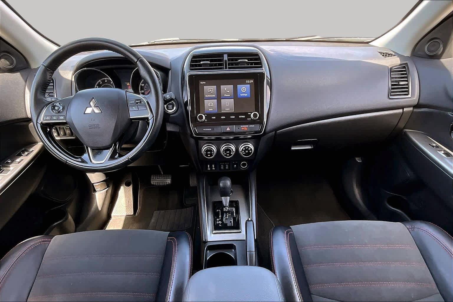 Used 2024 Mitsubishi Outlander Sport SE AWD/4WD image 15