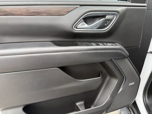 Used 2022 Chevrolet Tahoe Z71 w/ Z71 Off-Road Package image 18