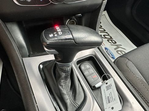 Used 2020 Dodge Charger SXT w/ Blacktop Package image 13