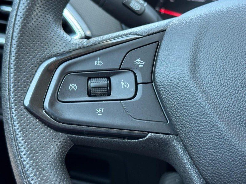 Used 2023 Chevrolet TrailBlazer LT FWD image 16