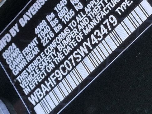 Used 2025 BMW Z4 M40i w/ Edition image 34