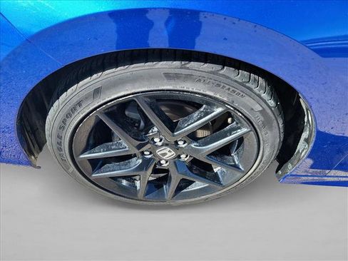 Used 2024 Honda Civic Sport image 9