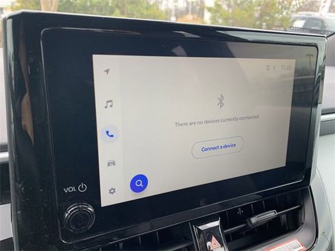 Used 2025 Toyota Corolla SE image 21