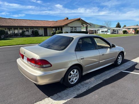 Used 2002 Honda Accord EX image 9