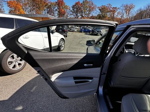Used 2015 Acura TLX image 26