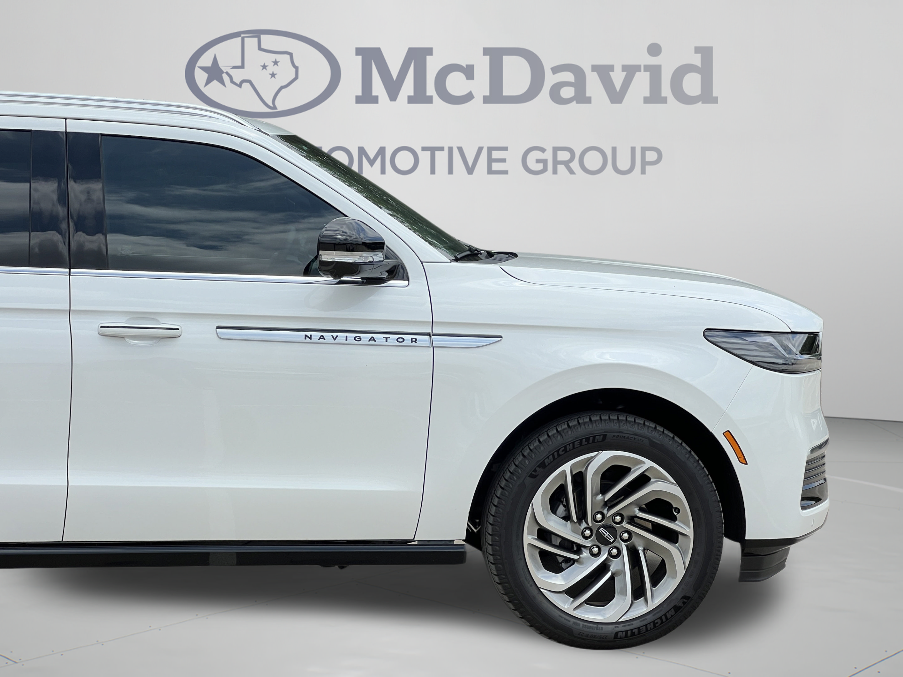 New 2026 Lincoln Navigator Reserve AWD/4WD image 34
