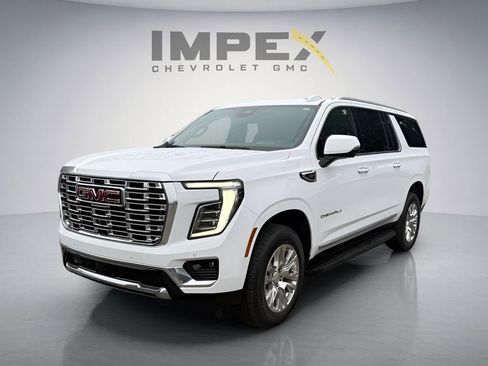 Used 2025 GMC Yukon XL Denali AWD/4WD image 1