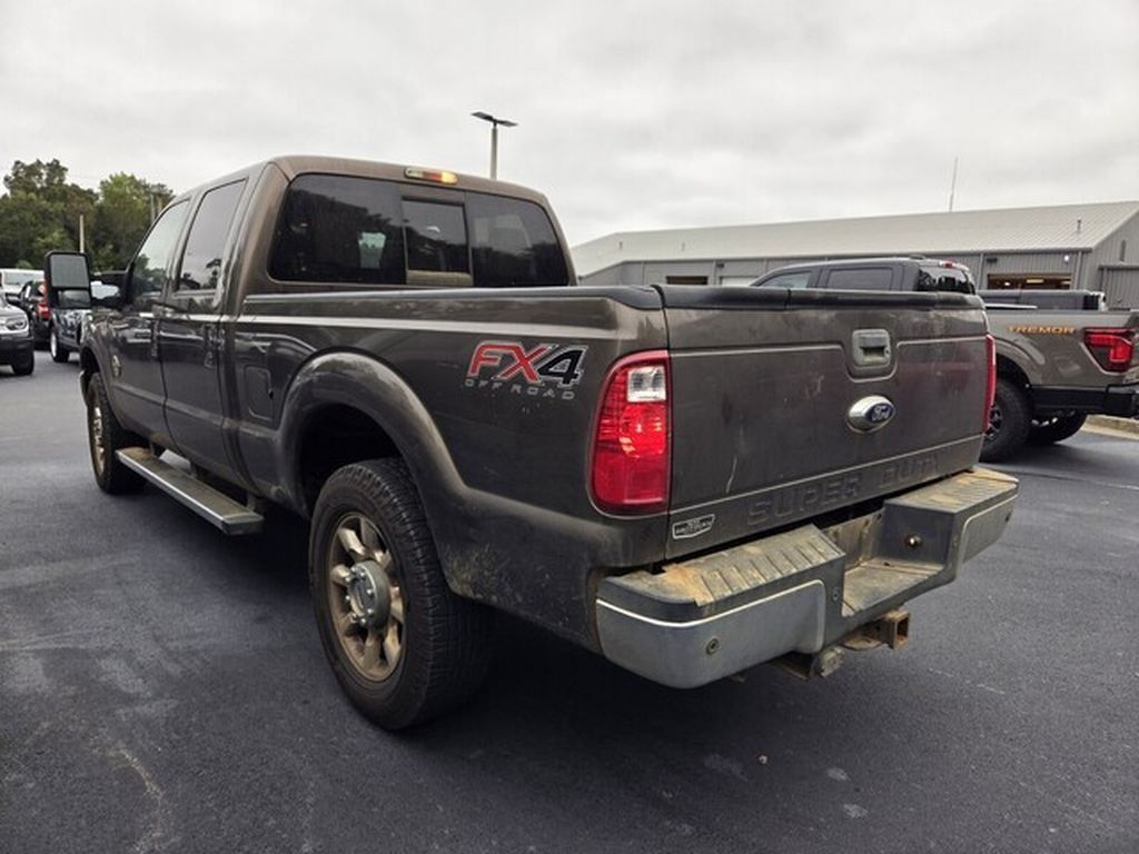 Used 2016 Ford F250 Lariat w/ Lariat Interior Package AWD/4WD image 11