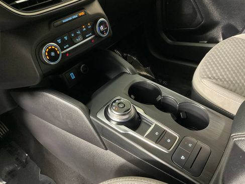 Certified 2020 Ford Escape SE FWD image 18