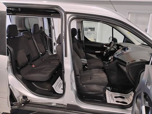 Used 2016 Ford Transit Connect XLT image 78