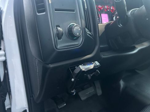 Used 2018 GMC Sierra 1500 2WD Regular Cab image 21