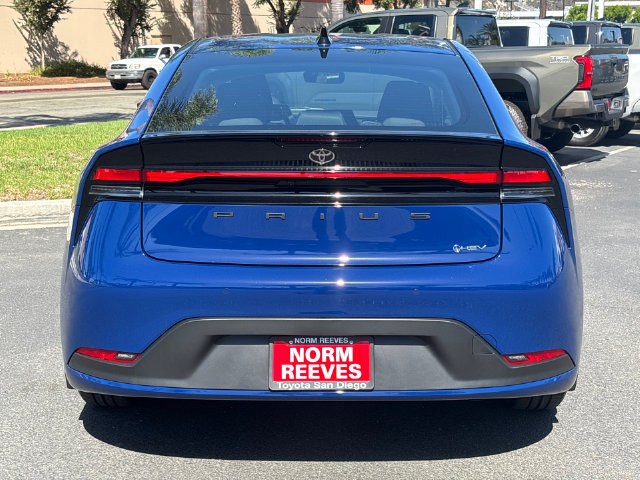 New 2027 Toyota Prius LE FWD image 12