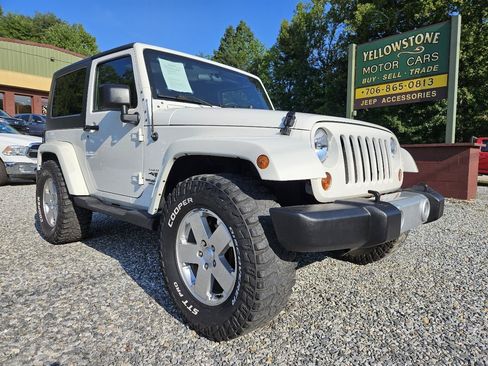 Used 2010 Jeep Wrangler Sahara w/ Dual Top Group AWD/4WD image 2