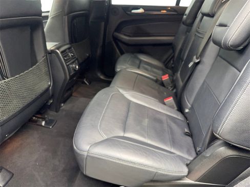 Used 2018 Mercedes-Benz GLS 450 4MATIC image 32