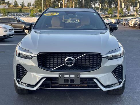 Used 2024 Volvo XC60 B5 Ultimate w/ Protection Package Premier AWD/4WD image 2