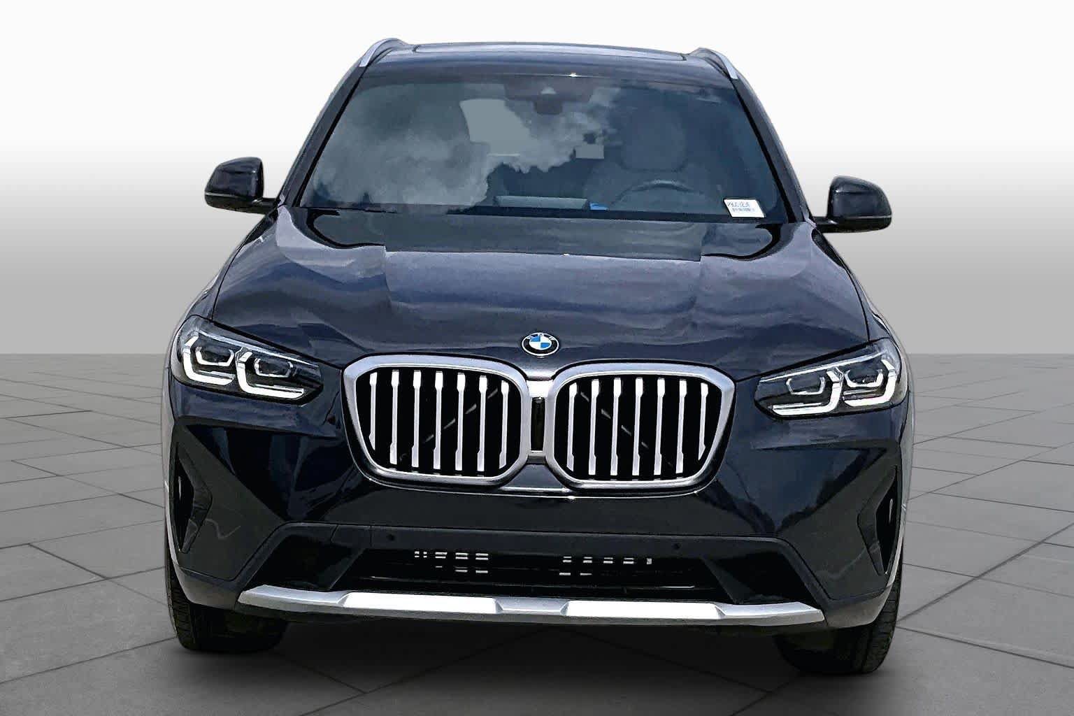 Used 2024 BMW X3 sDrive30i w/ Convenience Package RWD image 3