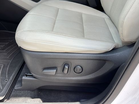Used 2022 Kia Telluride EX FWD image 15