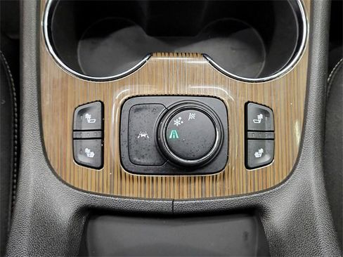 Used 2022 GMC Acadia SLE w/ Driver Convenience Package image 26