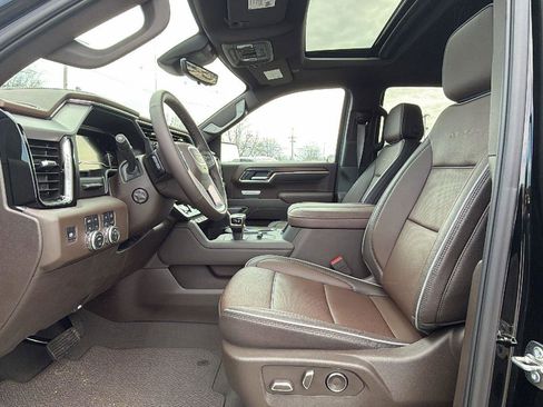 New 2025 GMC Sierra 1500 Denali w/ Denali Reserve Package AWD/4WD image 14