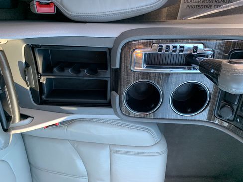 Used 2017 GMC Acadia Limited SLT image 19