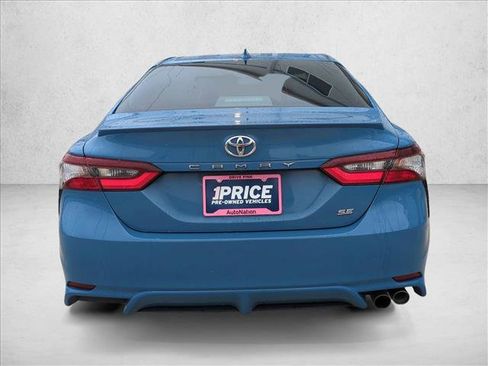 Used 2023 Toyota Camry SE image 6