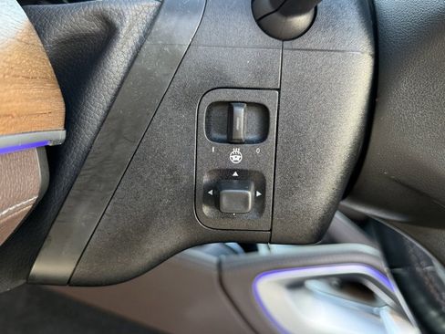 Used 2021 Mercedes-Benz GLE 350 4MATIC image 30