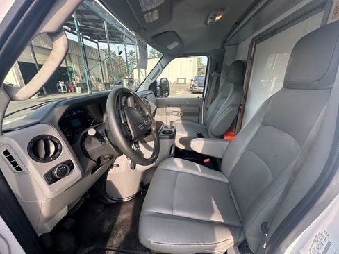 Used 2024 Ford E-350 and Econoline 350 Super Duty w/ Power Windows & Locks Group RWD image 5