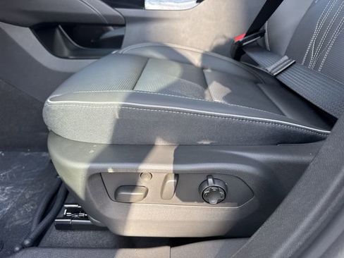 New 2026 Buick Envision Avenir image 12