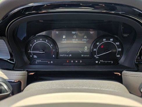Used 2021 Lincoln Corsair FWD w/ Premium Package image 35