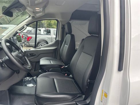 New 2025 Ford Transit 250 Low Roof image 14