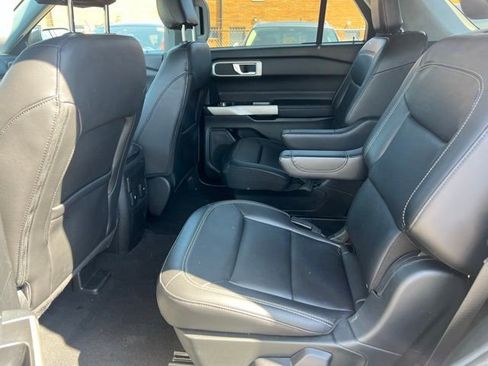 Certified 2023 Ford Explorer XLT w/ Equipment Group 202A AWD/4WD image 19