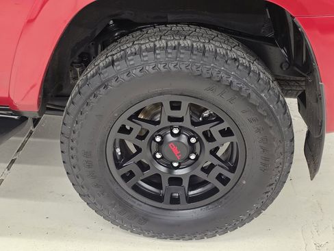 Used 2019 Toyota 4Runner SR5 Premium image 52