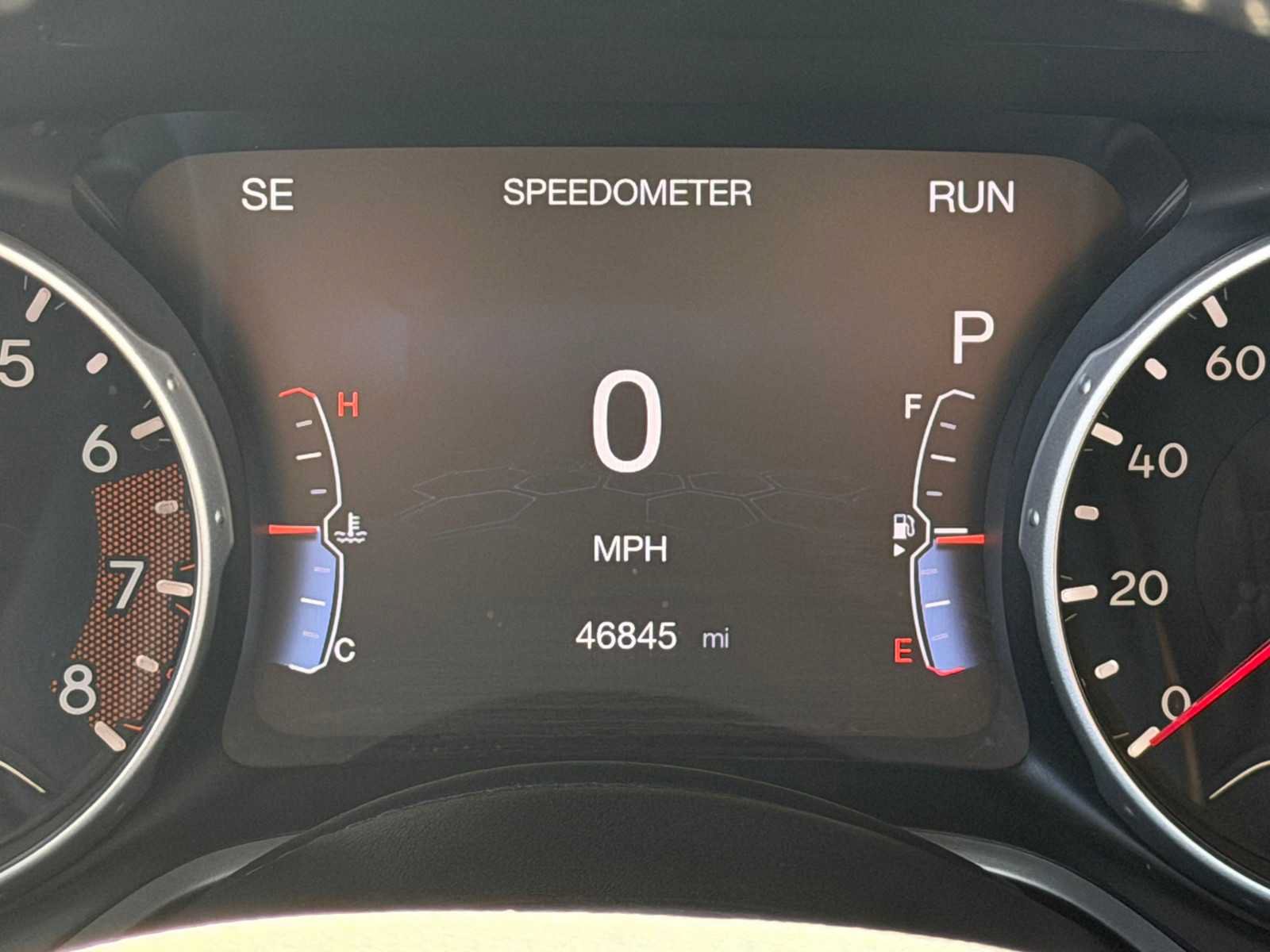 Used 2018 Jeep Compass Latitude w/ Popular Equipment Group FWD image 17