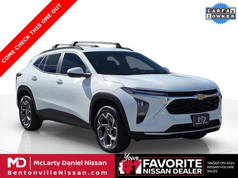 Used 2025 Chevrolet Trax LT w/ Driver Confidence Package image 1